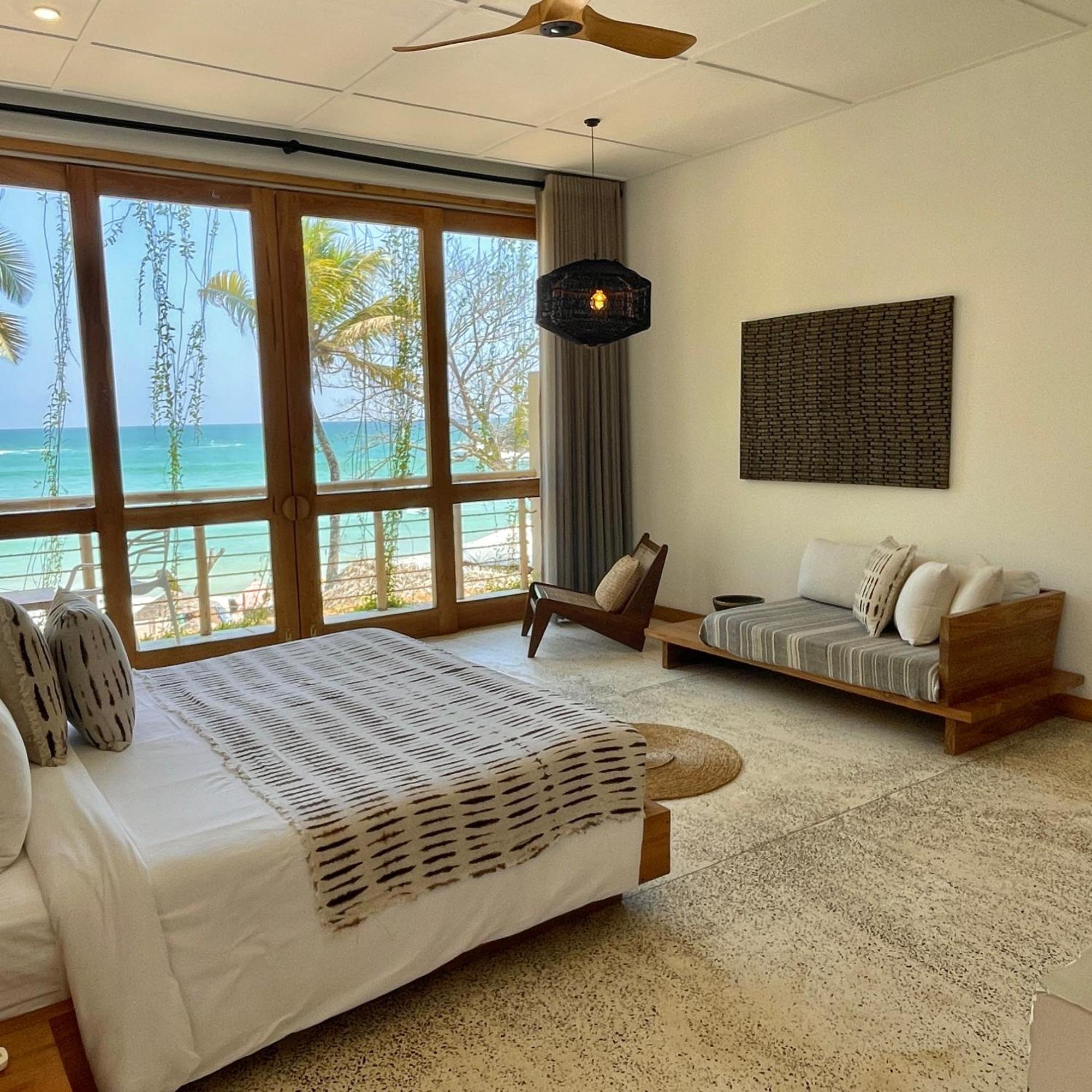 La Playa Beach Club Dikwella Eksteriør billede
