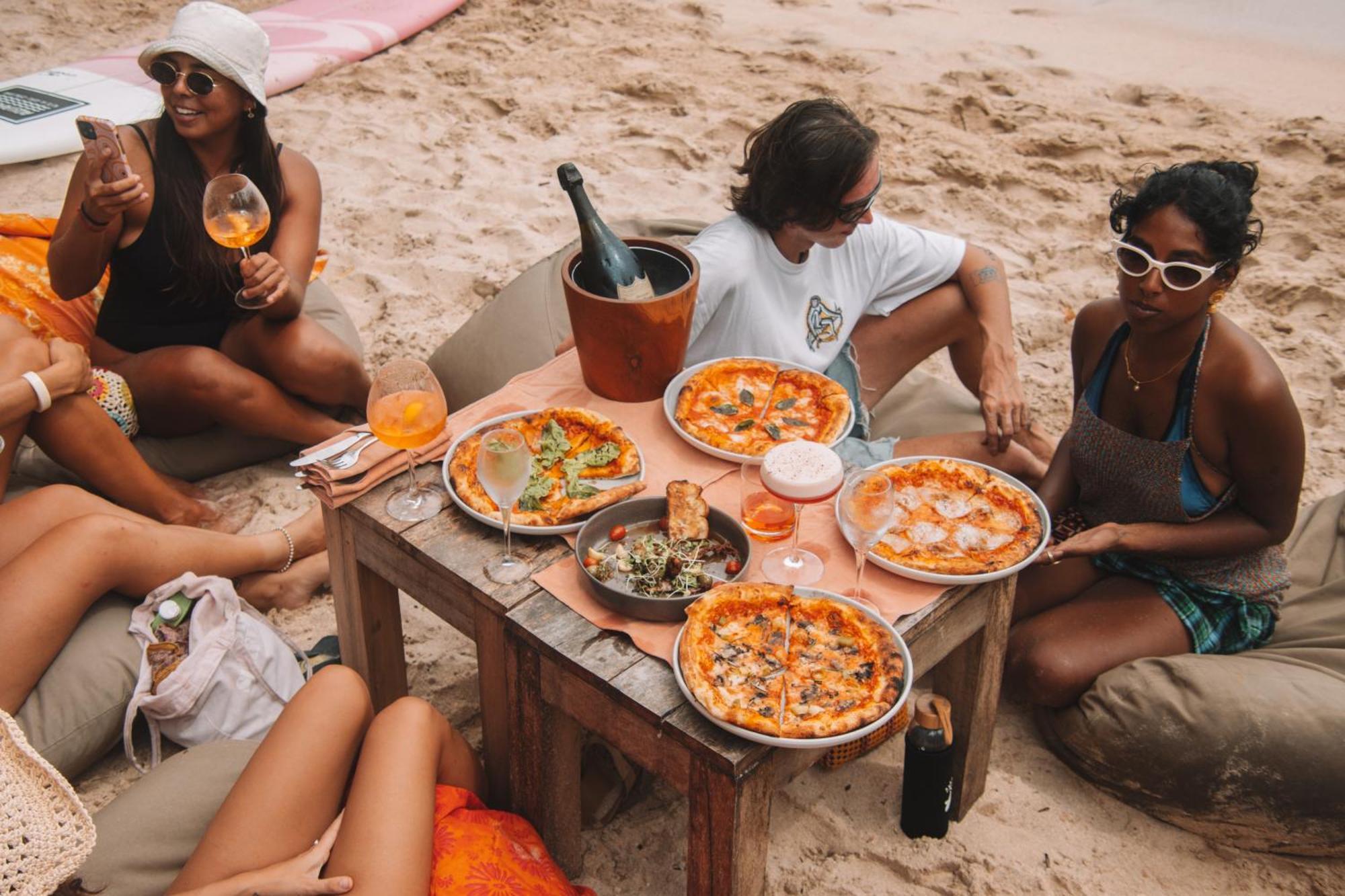 La Playa Beach Club Dikwella Eksteriør billede