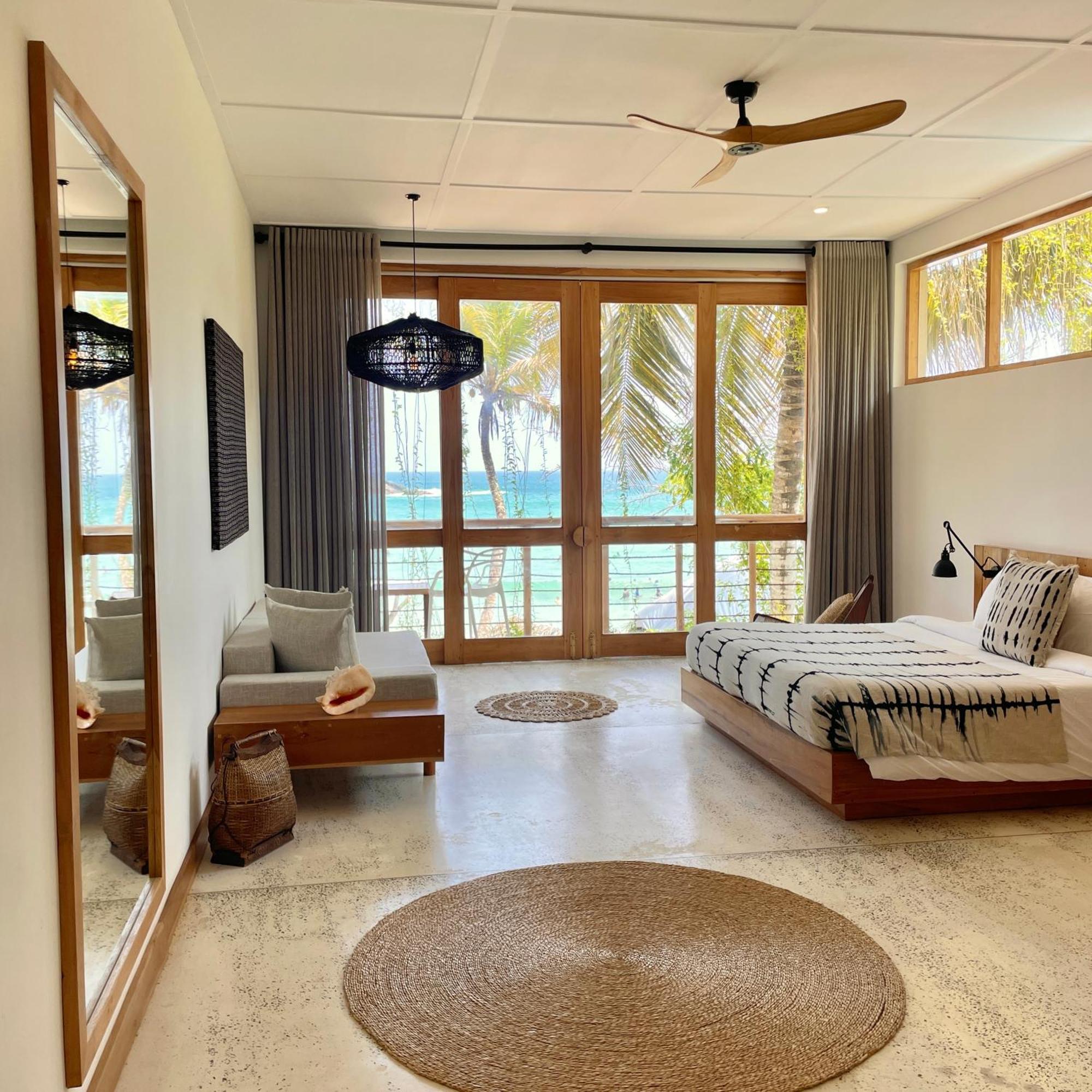 La Playa Beach Club Dikwella Eksteriør billede