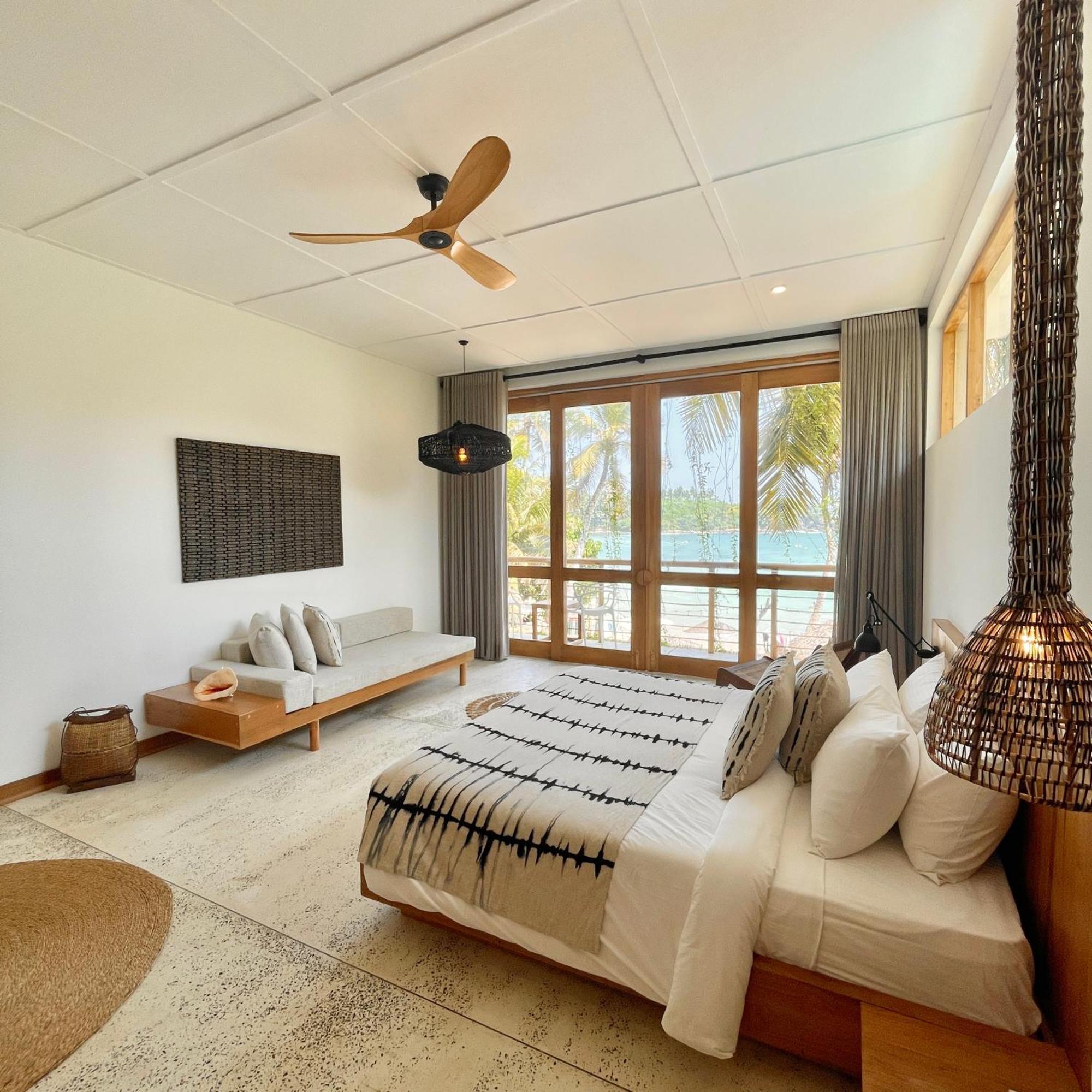 La Playa Beach Club Dikwella Eksteriør billede